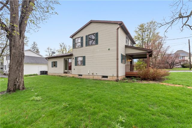 22 High St Street, Livonia, NY 14487