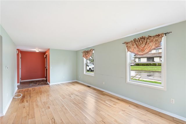 22 High St Street, Livonia, NY 14487