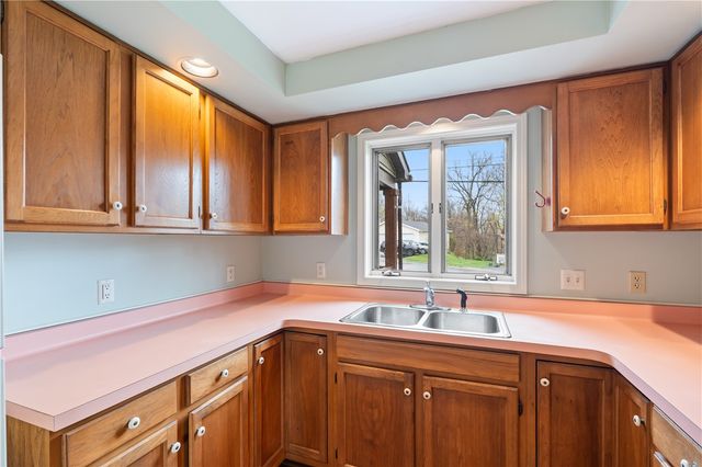 22 High St Street, Livonia, NY 14487