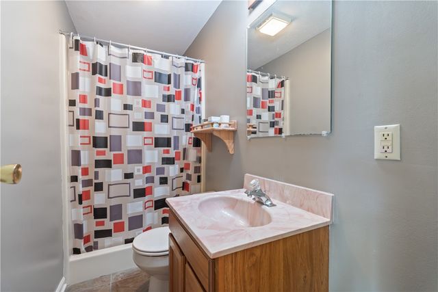 22 High St Street, Livonia, NY 14487