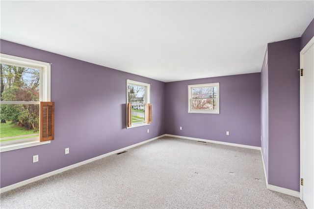 22 High St Street, Livonia, NY 14487