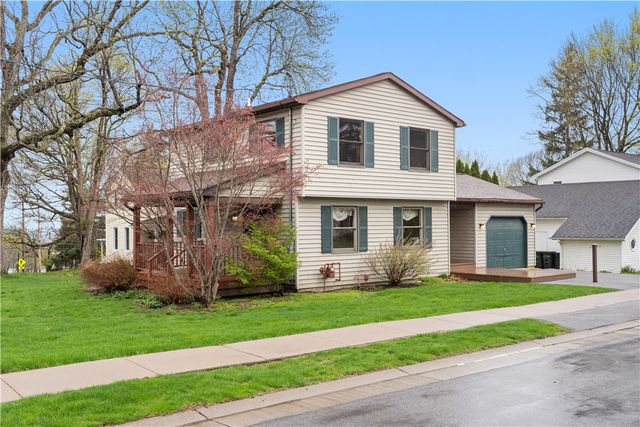 22 High St Street, Livonia, NY 14487