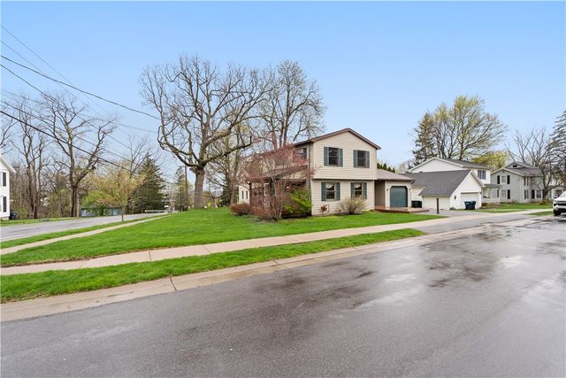 22 High St Street, Livonia, NY 14487