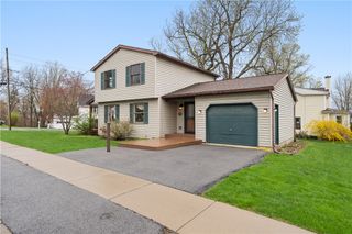 22 High St Street, Livonia, NY 14487