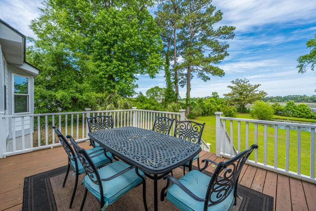 2644 Bohicket Road, Johns Island, SC 29455