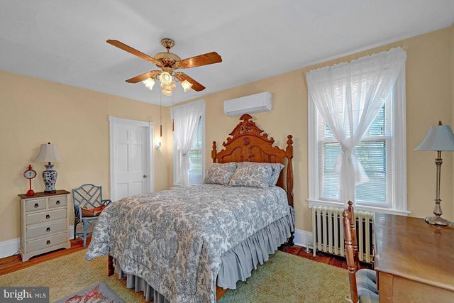 518 GRAND AVE, Ewing, NJ 08628