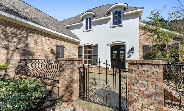 13075 Riverwalk Circle, D'iberville, MS 39540