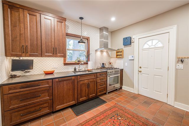 32 Eagle Street, Rochester, NY 14608