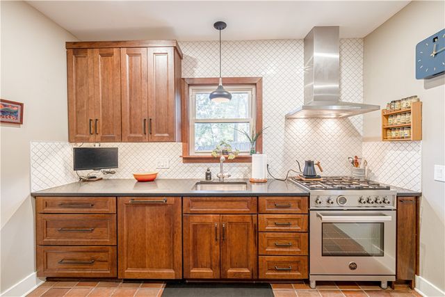 32 Eagle Street, Rochester, NY 14608