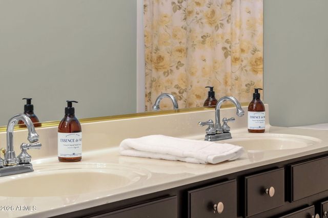 2639 E VERBENA Drive, Phoenix, AZ 85048