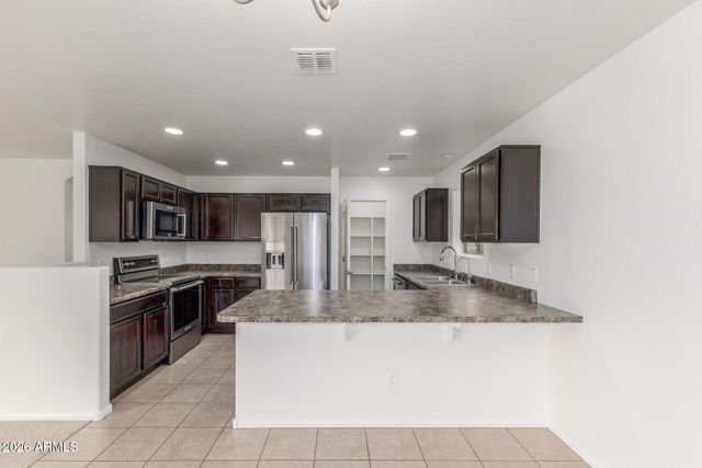 6135 E PARADISE Lane, Florence, AZ 85132