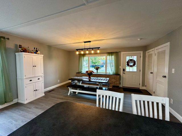 21 Genesee Lane, Plattsburgh, NY 12901