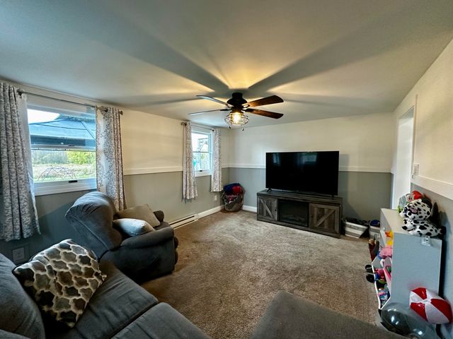 21 Genesee Lane, Plattsburgh, NY 12901