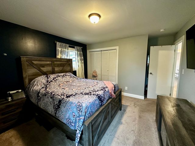 21 Genesee Lane, Plattsburgh, NY 12901