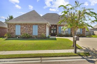111 Kempen Lane, Madison, MS 39110