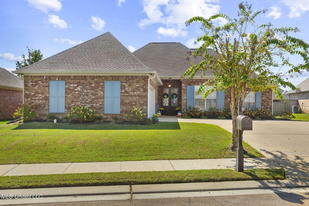 111 Kempen Lane, Madison, MS 39110