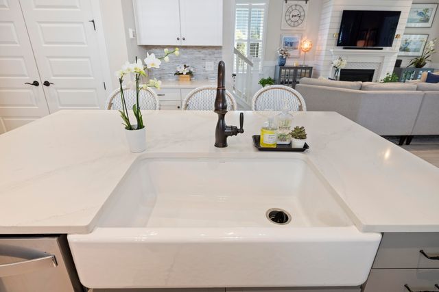 2898 Clearwater Drive, Mount Pleasant, SC 29466
