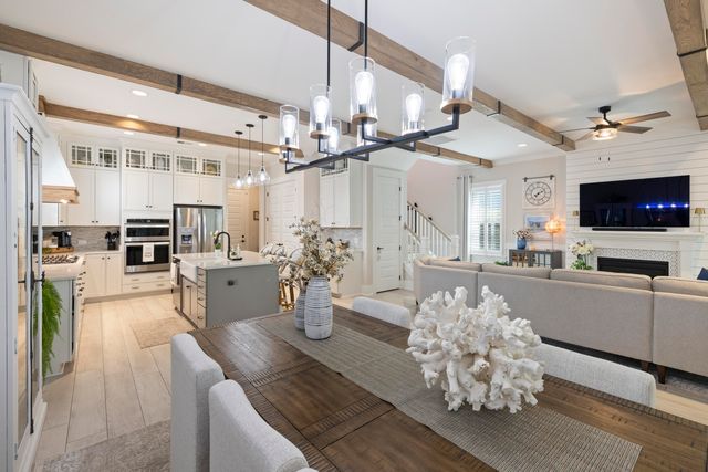 2898 Clearwater Drive, Mount Pleasant, SC 29466