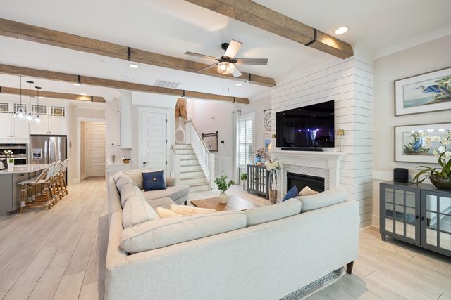2898 Clearwater Drive, Mount Pleasant, SC 29466