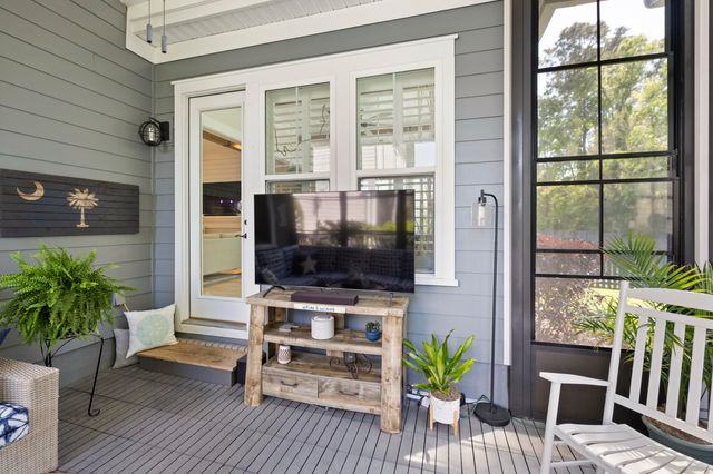 2898 Clearwater Drive, Mount Pleasant, SC 29466