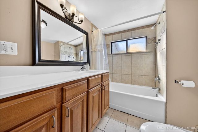 13921 Harmony Road, Huntley, IL 60142