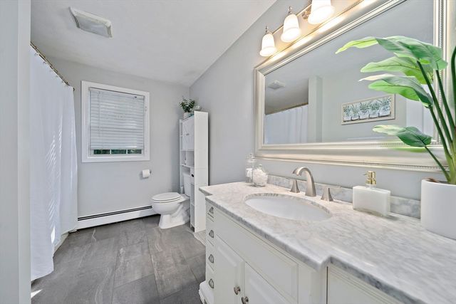 13 Church, Berkley, MA 02779