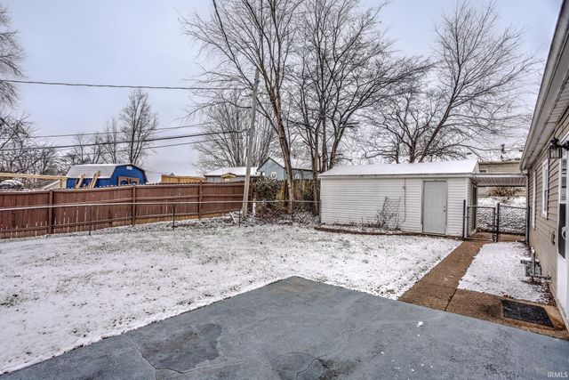 4118 Meadowridge Road, Evansville, IN 47710