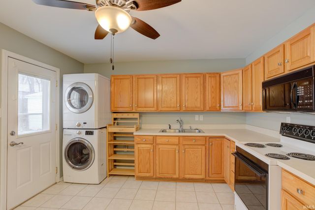 4118 Meadowridge Road, Evansville, IN 47710