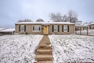 4118 Meadowridge Road, Evansville, IN 47710
