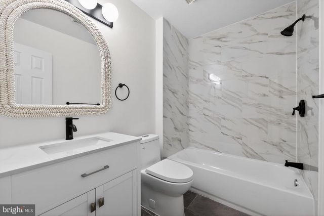 2710 S FAIRHILL ST, Philadelphia, PA 19148