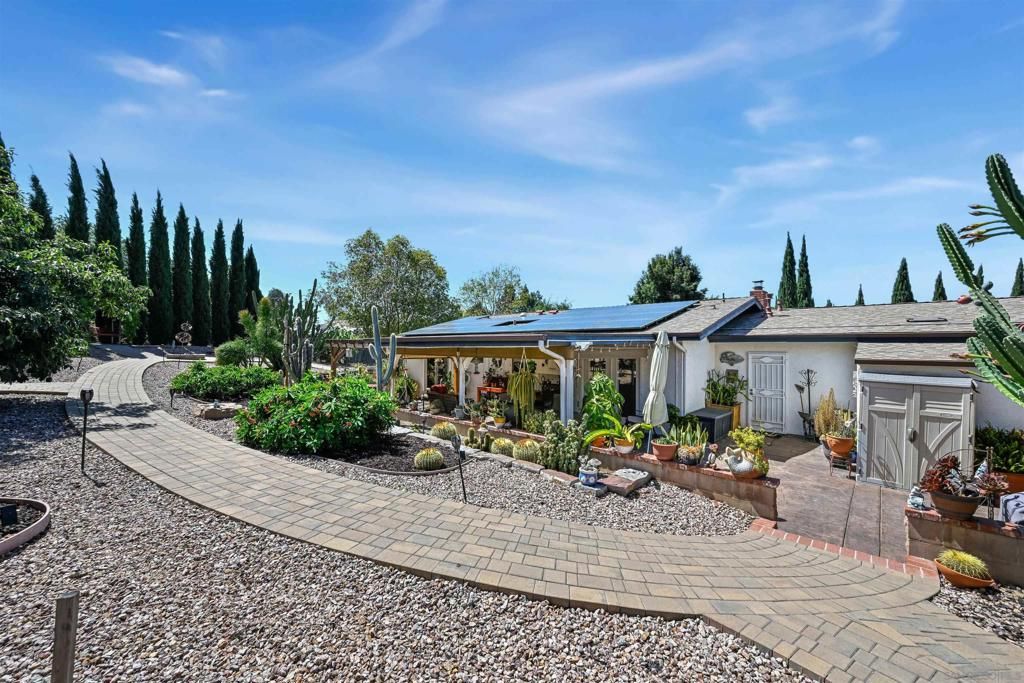 332 Bandini, Vista, CA 92083 — exterior