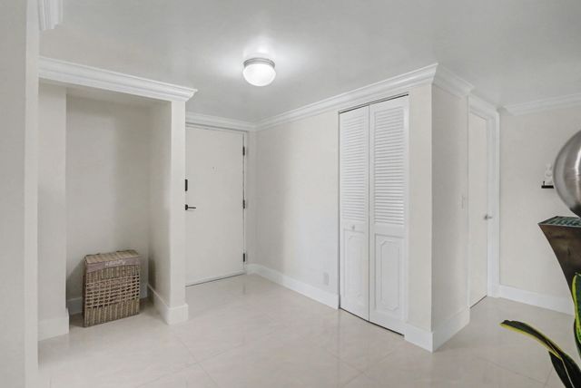 6328 W Longboat Ln W W 403, Boca Raton, FL 33433