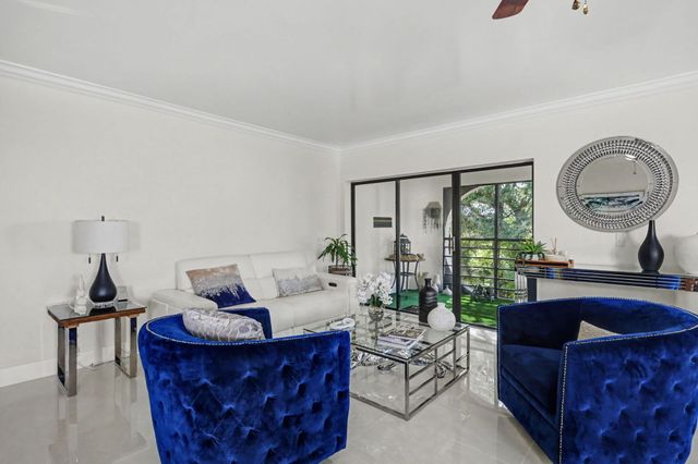 6328 W Longboat Ln W W 403, Boca Raton, FL 33433