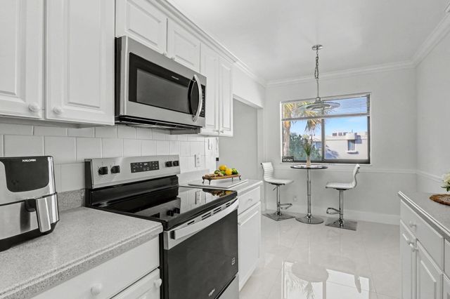6328 W Longboat Ln W W 403, Boca Raton, FL 33433