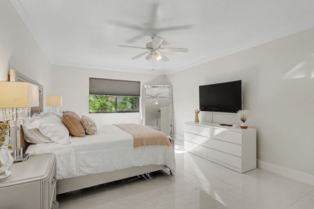 6328 W Longboat Ln W W 403, Boca Raton, FL 33433