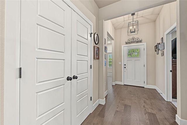 9 Burnmouth Place, Bella Vista, AR 72715