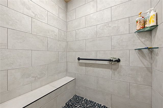 9 Burnmouth Place, Bella Vista, AR 72715