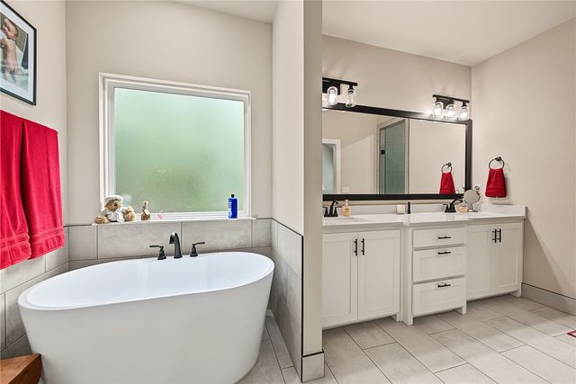 9 Burnmouth Place, Bella Vista, AR 72715