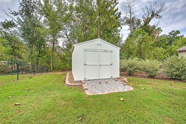 9 Burnmouth Place, Bella Vista, AR 72715