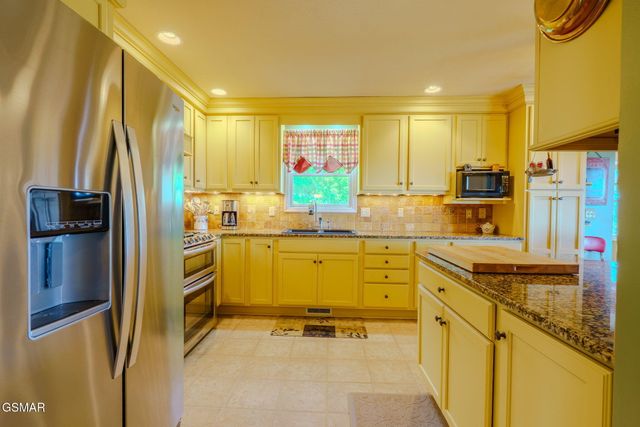 954 Pawnee Court, Sevierville, TN 37876