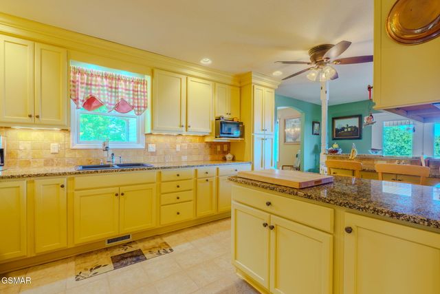 954 Pawnee Court, Sevierville, TN 37876