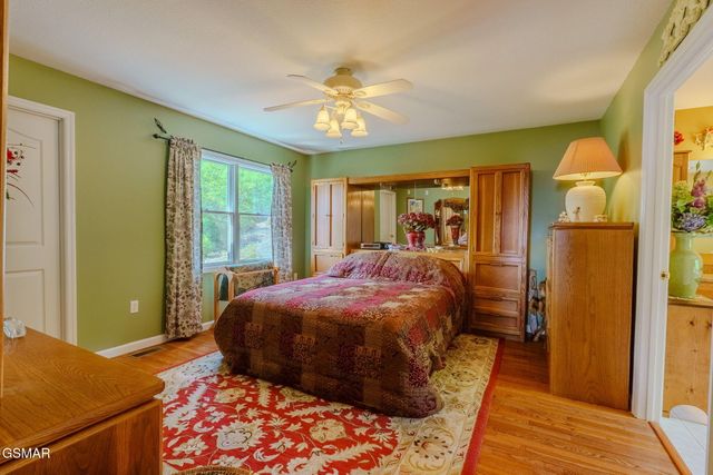 954 Pawnee Court, Sevierville, TN 37876