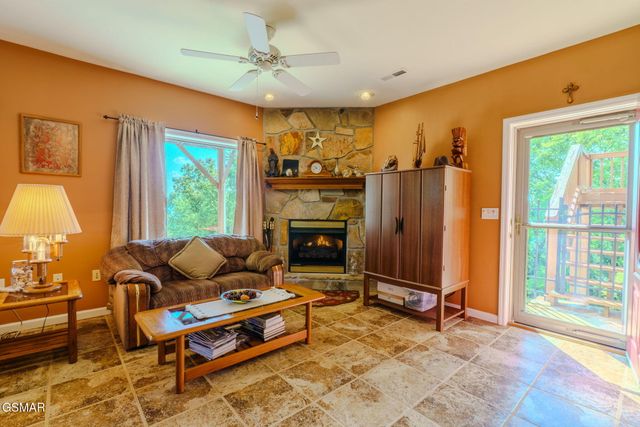 954 Pawnee Court, Sevierville, TN 37876