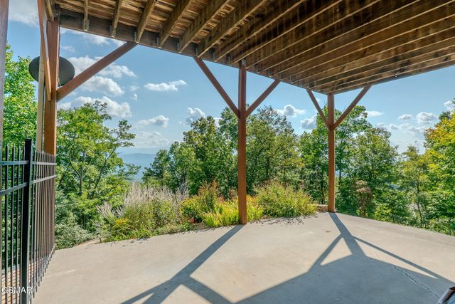 954 Pawnee Court, Sevierville, TN 37876
