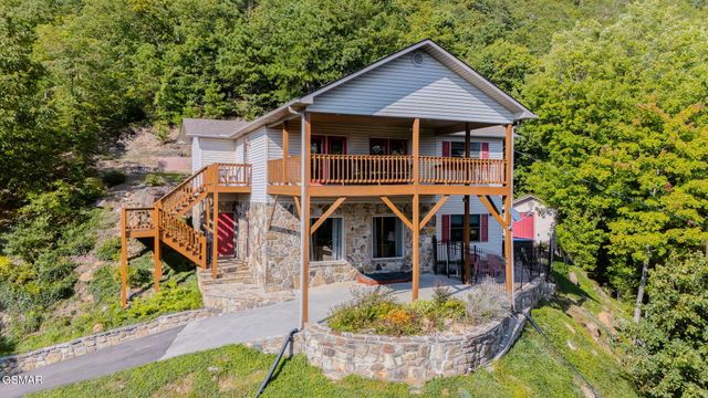 954 Pawnee Court, Sevierville, TN 37876