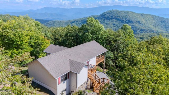 954 Pawnee Court, Sevierville, TN 37876