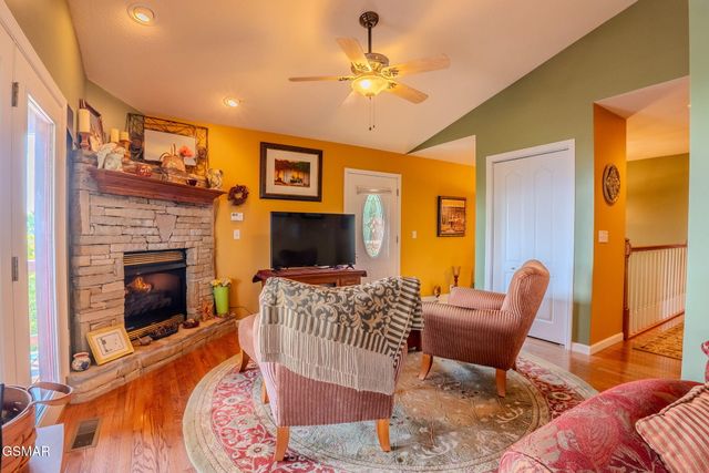 954 Pawnee Court, Sevierville, TN 37876