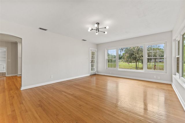 1023 W OHIO AVENUE, Tampa, FL 33603