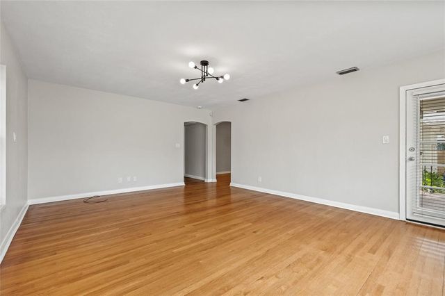 1023 W OHIO AVENUE, Tampa, FL 33603