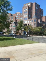 3 Washington Cir NW Ste 403, Washington, DC 20037